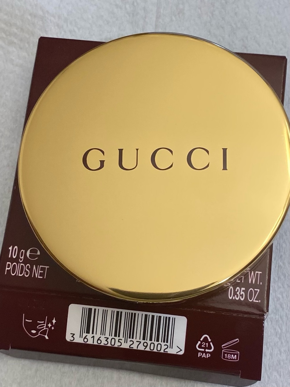 Gucci Warm Gold Glow Highlighter Compact